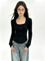 Áo dài tay nữ cổ vuông cài nút ôm dáng - Ảnh 4