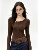Áo dài tay nữ cổ chéo cut-out ôm dáng màu đen
