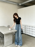 Quần Jeans Nữ Ống Rộng Màu Xanh Nhạt - Ảnh 7