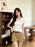 Áo polo nữ tay ngắn ôm dáng có chữ nhỏ ở ngực – ảnh 4 Sweet Fable